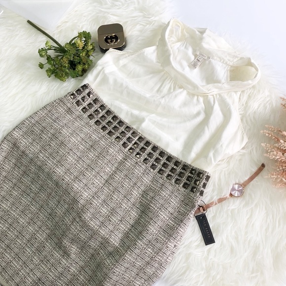 The Limited Tweed Studded Pencil Skirt size 6 - Picture 2 of 6